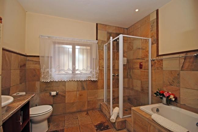Hoopoe Haven Guest House Chartwell Екстериор снимка