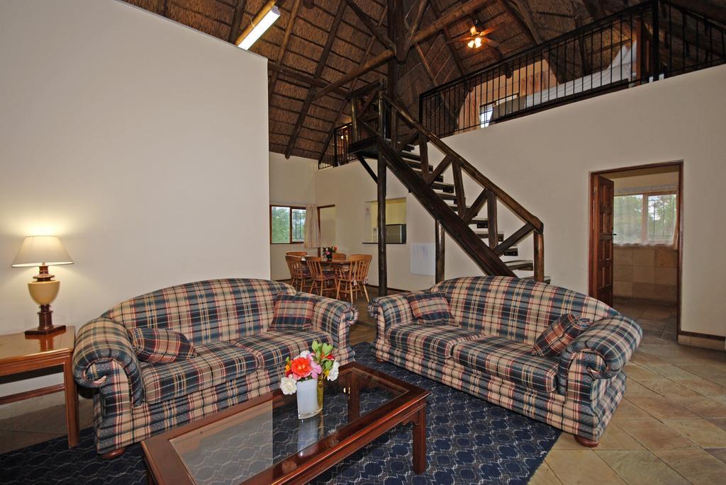 Hoopoe Haven Guest House Chartwell Екстериор снимка